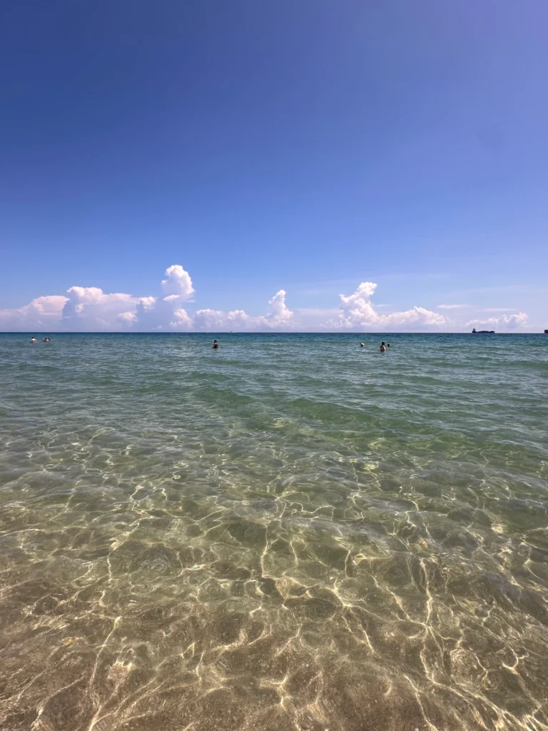 Florida Fort Lauderdale beach sandy beach water ocean